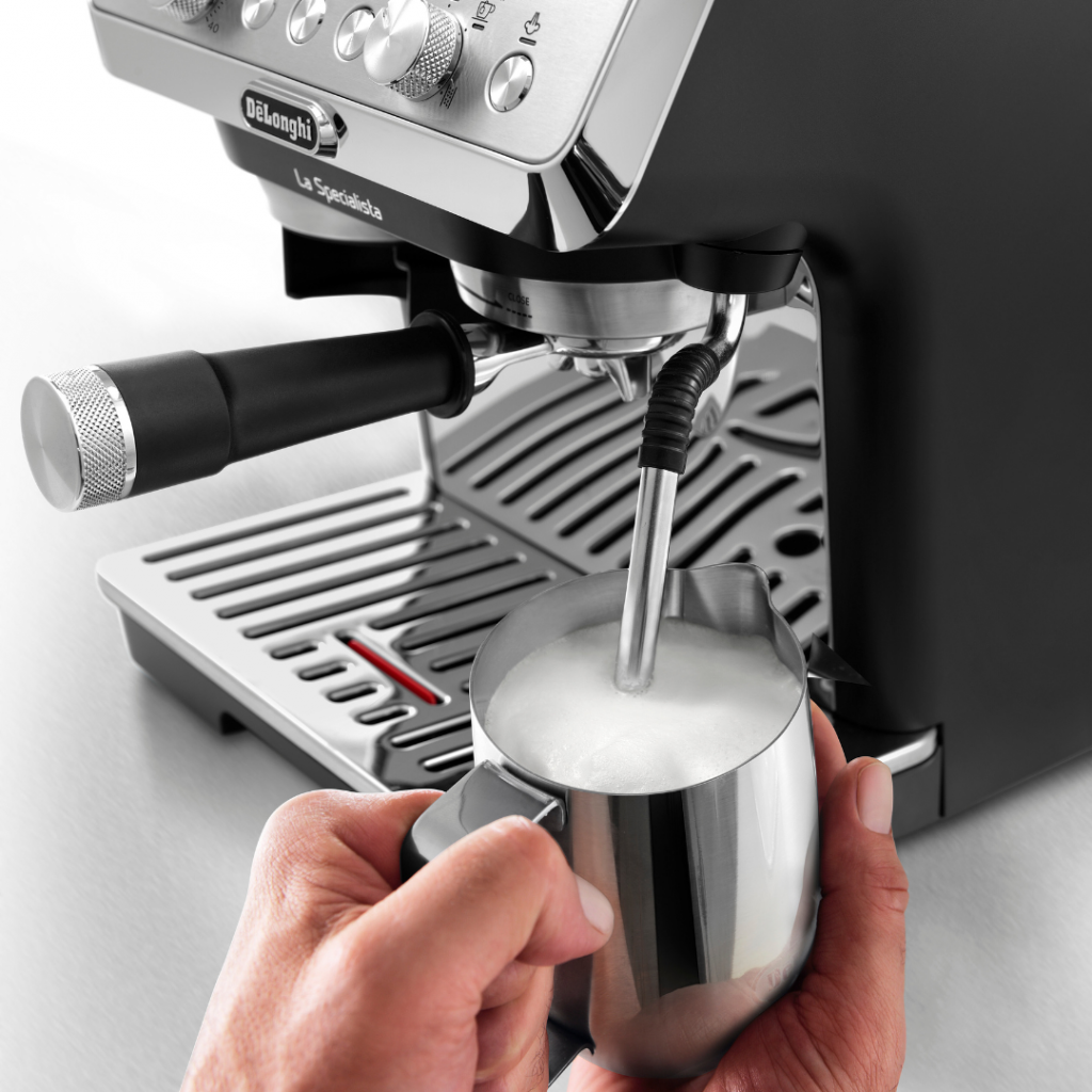 De'Longhi La Specialista Máquina de café expreso con molinillo,  vaporizador, espumador de leche, 1450 W, metal, kit de barista